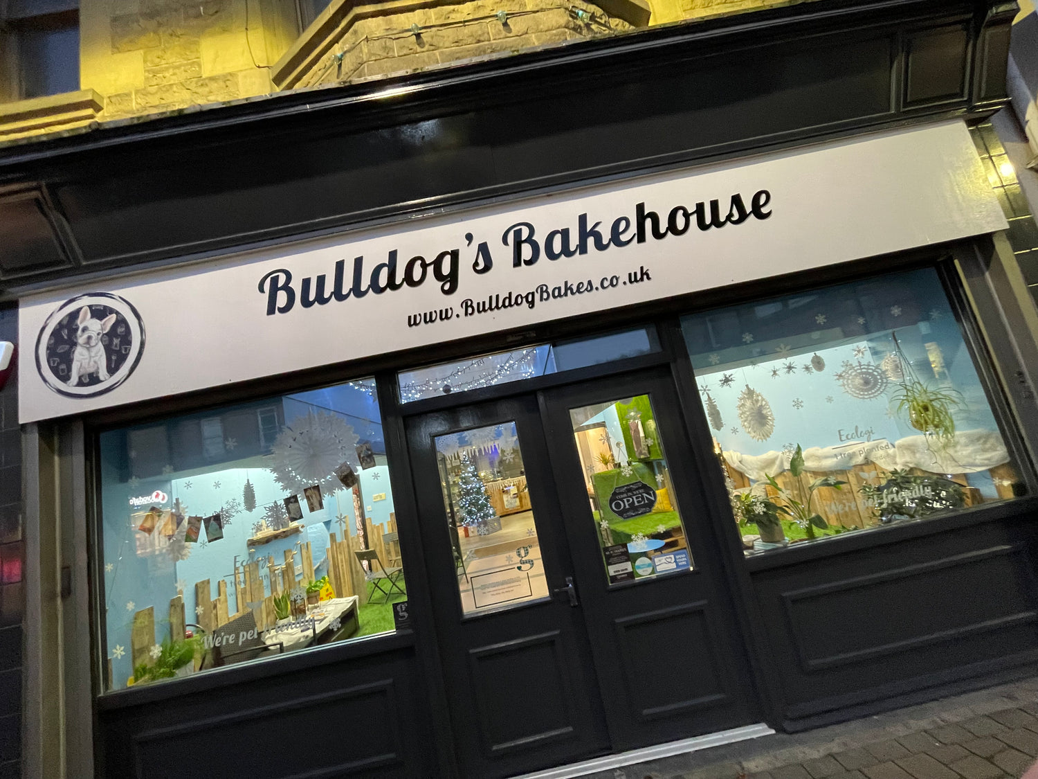 Image of Bulldog's Bakehouse shopfront